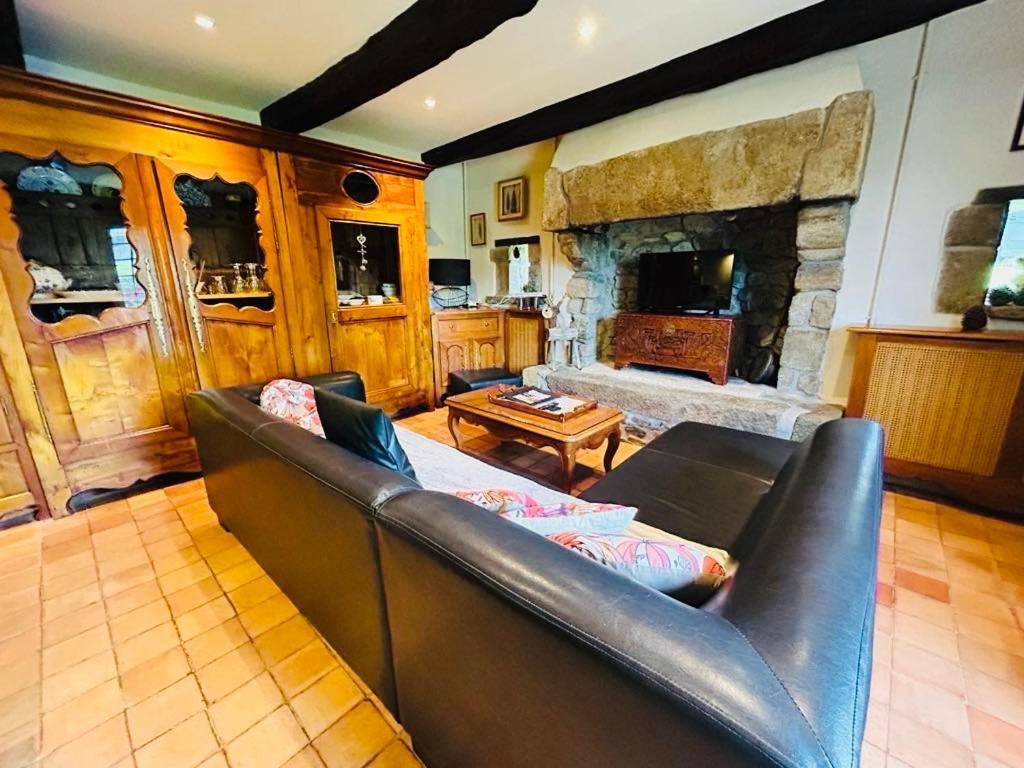Maison Traditionnelle Bretonne Proche De La Mer Quemper-Guézennec Extérieur photo