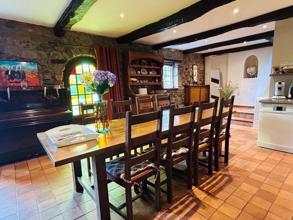 Maison Traditionnelle Bretonne Proche De La Mer Quemper-Guézennec Extérieur photo